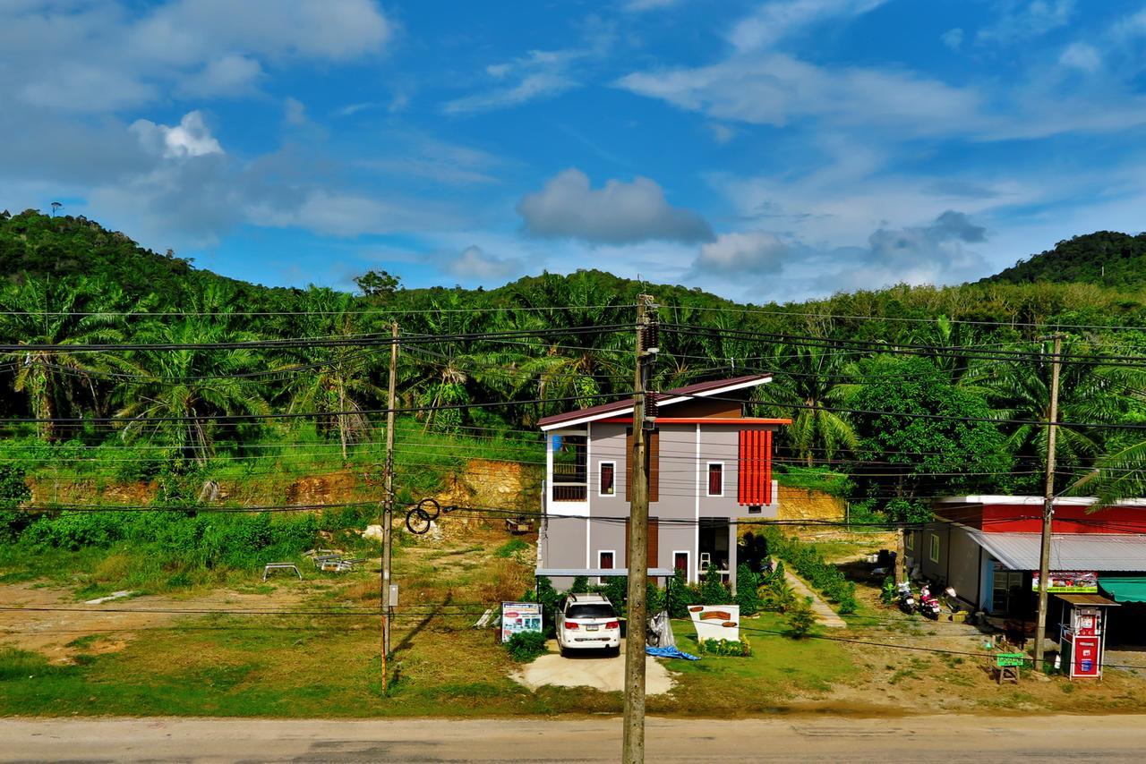 Fan Dee Hostel Koh Lanta Ngoại thất bức ảnh