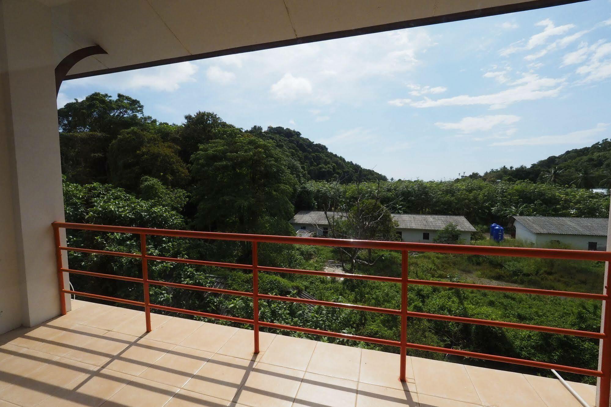 Fan Dee Hostel Koh Lanta Ngoại thất bức ảnh