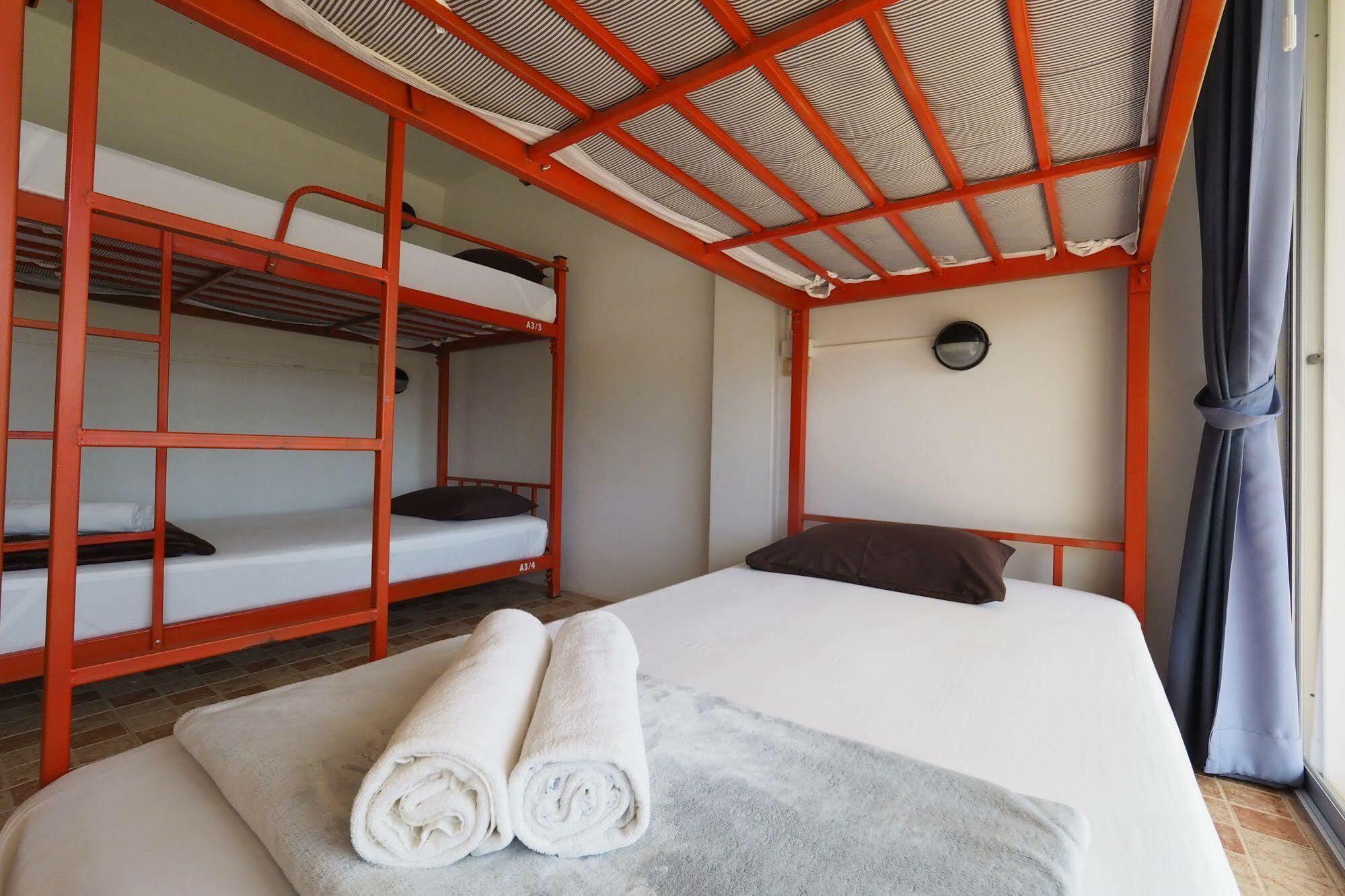 Fan Dee Hostel Koh Lanta Ngoại thất bức ảnh