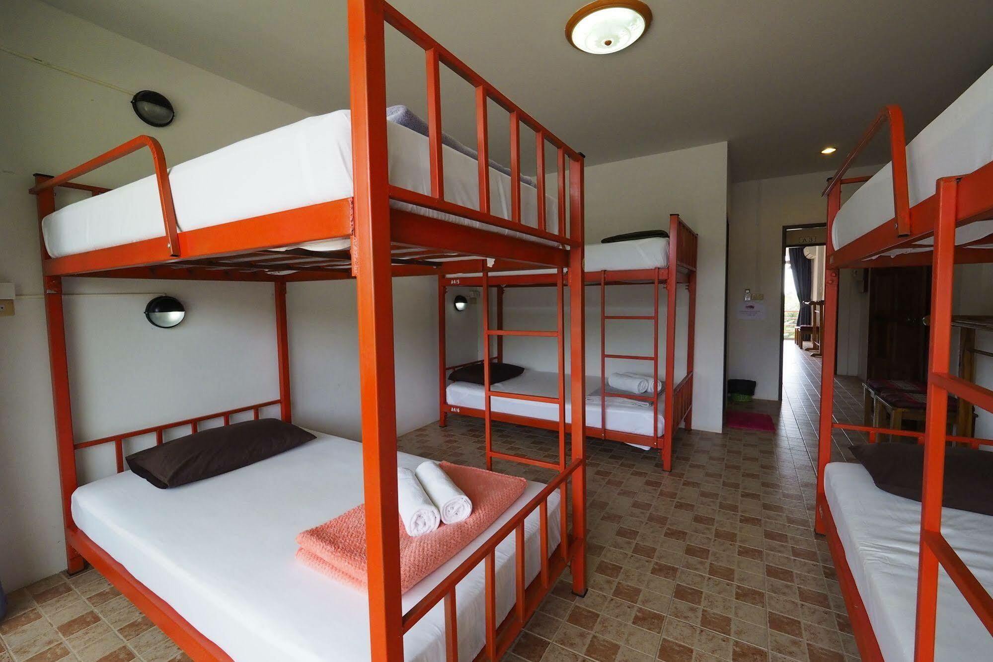 Fan Dee Hostel Koh Lanta Ngoại thất bức ảnh