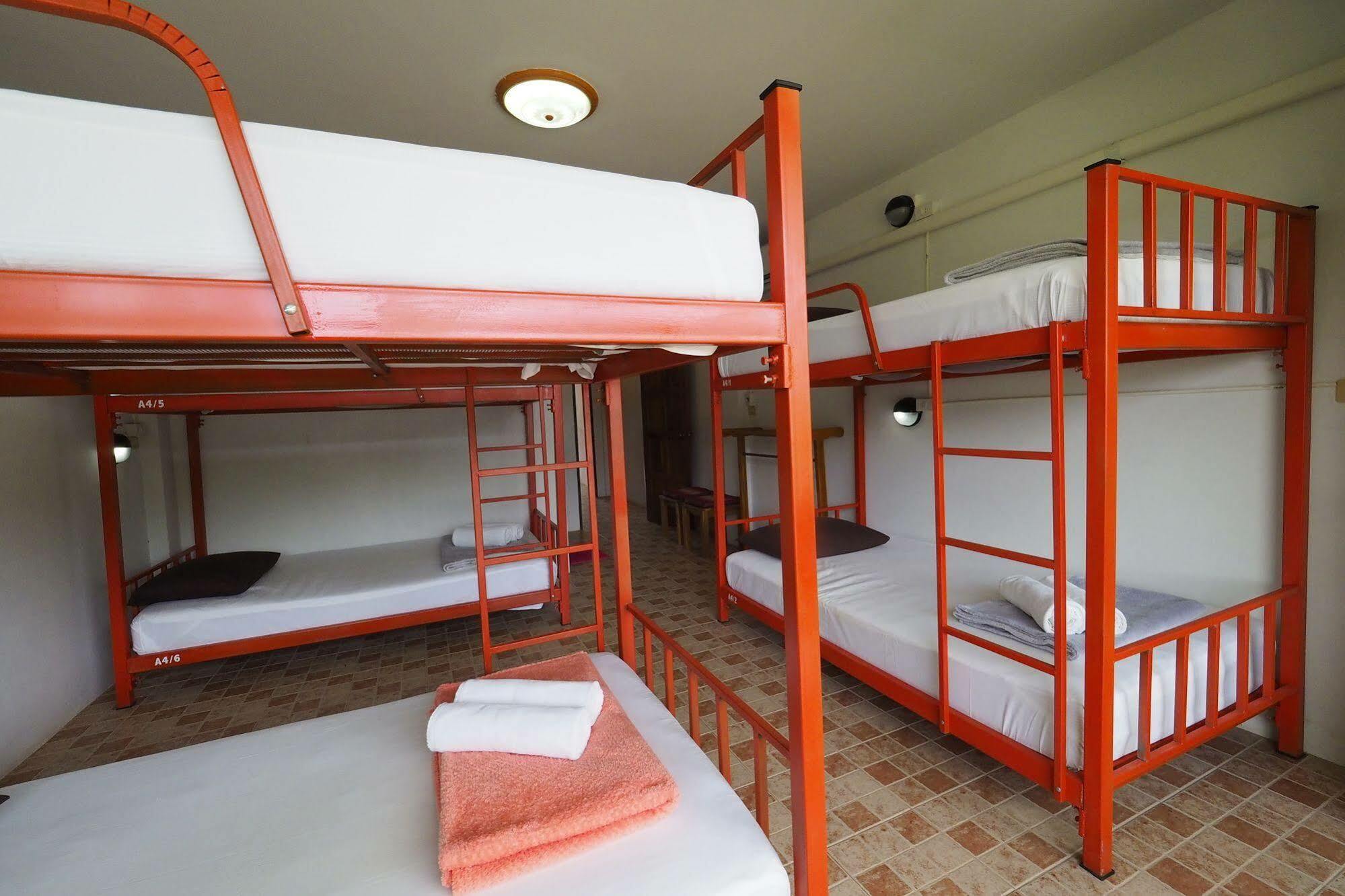 Fan Dee Hostel Koh Lanta Ngoại thất bức ảnh