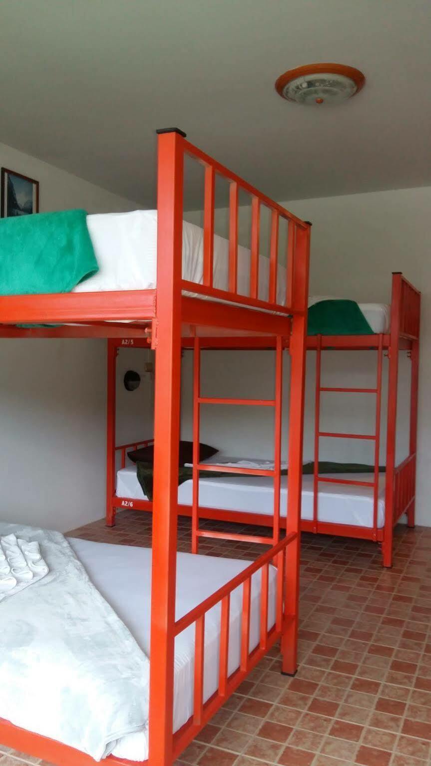 Fan Dee Hostel Koh Lanta Ngoại thất bức ảnh